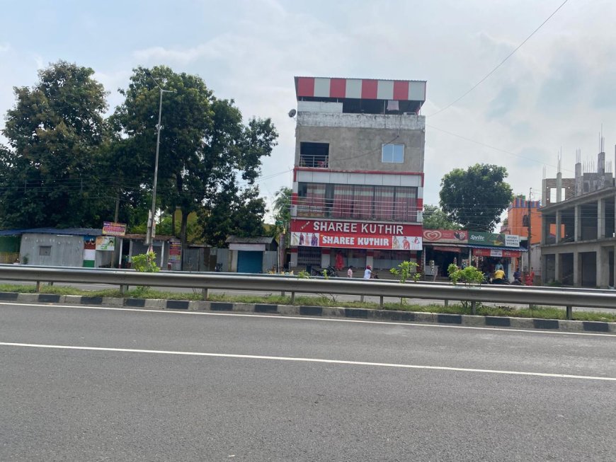 एनएच 12 के पास साड़ी कुटीर बेलेमथ फुलिया में पलाश देव और उत्तम घोष के बीच वित्तीय अशांति